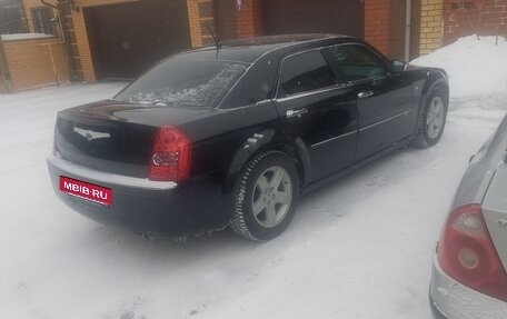 Chrysler 300C II, 2008 год, 1 200 000 рублей, 23 фотография