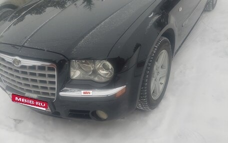 Chrysler 300C II, 2008 год, 1 200 000 рублей, 24 фотография