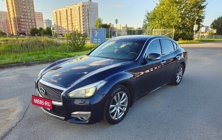 Infiniti Q70 I, 2016 год, 2 000 000 рублей, 2 фотография