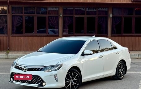 Toyota Camry, 2015 год, 1 600 000 рублей, 2 фотография