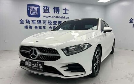 Mercedes-Benz A-Класс, 2022 год, 1 490 000 рублей, 2 фотография