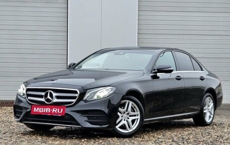 Mercedes-Benz E-Класс, 2016 год, 1 820 000 рублей, 1 фотография