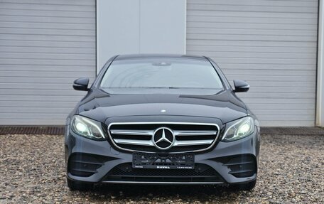 Mercedes-Benz E-Класс, 2016 год, 1 820 000 рублей, 2 фотография