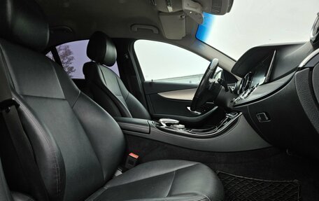 Mercedes-Benz E-Класс, 2016 год, 1 820 000 рублей, 13 фотография