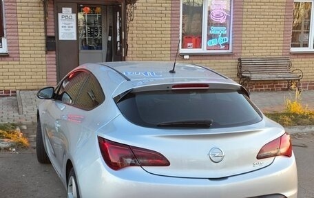 Opel Astra J, 2011 год, 770 000 рублей, 4 фотография