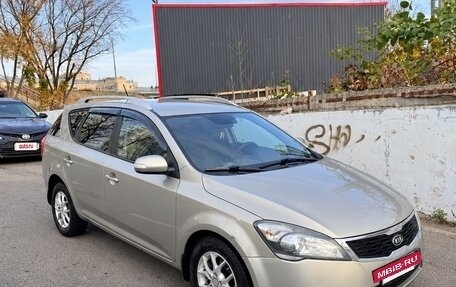 KIA cee'd I рестайлинг, 2010 год, 730 000 рублей, 3 фотография