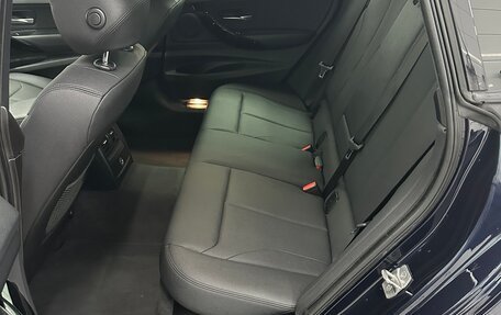 BMW 3 серия, 2017 год, 2 800 000 рублей, 18 фотография