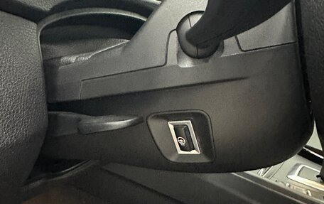 BMW 3 серия, 2017 год, 2 800 000 рублей, 26 фотография
