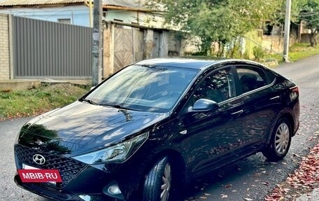 Hyundai Solaris II рестайлинг, 2021 год, 1 320 000 рублей, 5 фотография