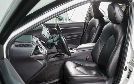 Toyota Camry, 2020 год, 2 793 500 рублей, 10 фотография