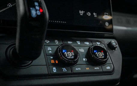 Land Rover Defender II, 2026 год, 29 500 000 рублей, 37 фотография