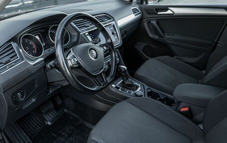 Volkswagen Tiguan II, 2020 год, 2 473 500 рублей, 5 фотография