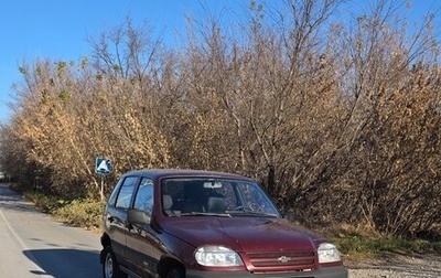 Chevrolet Niva I рестайлинг, 2004 год, 210 000 рублей, 1 фотография