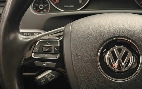 Volkswagen Touareg III, 2013 год, 1 890 000 рублей, 16 фотография