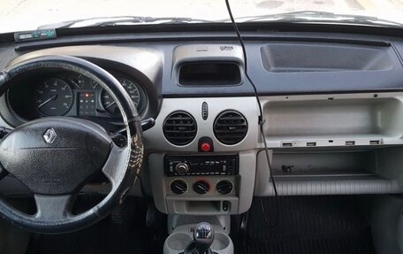 Renault Kangoo II рестайлинг, 2004 год, 375 000 рублей, 13 фотография
