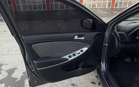 Hyundai Solaris II рестайлинг, 2011 год, 611 000 рублей, 18 фотография