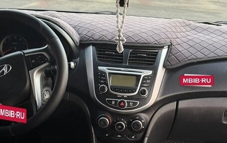 Hyundai Solaris II рестайлинг, 2011 год, 611 000 рублей, 11 фотография