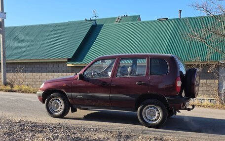 Chevrolet Niva I рестайлинг, 2004 год, 210 000 рублей, 3 фотография