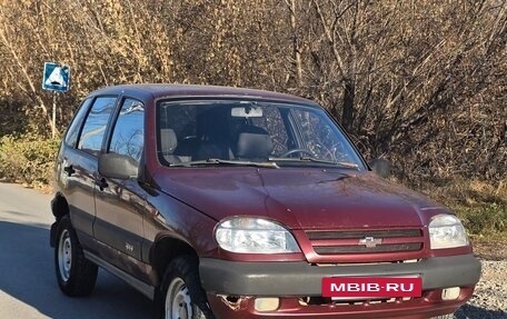 Chevrolet Niva I рестайлинг, 2004 год, 210 000 рублей, 2 фотография