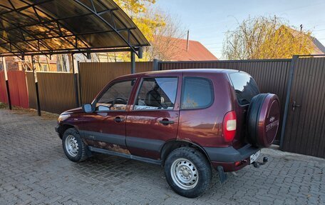 Chevrolet Niva I рестайлинг, 2004 год, 210 000 рублей, 8 фотография
