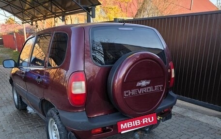 Chevrolet Niva I рестайлинг, 2004 год, 210 000 рублей, 9 фотография