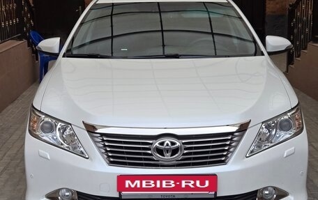 Toyota Camry, 2014 год, 1 750 000 рублей, 4 фотография