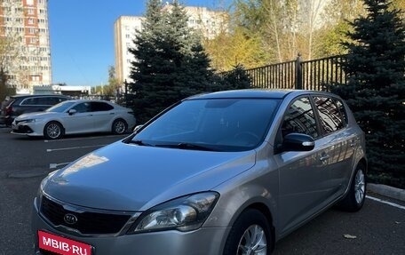 KIA cee'd I рестайлинг, 2010 год, 517 000 рублей, 1 фотография