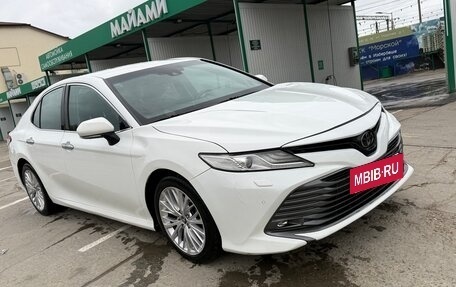 Toyota Camry, 2018 год, 2 190 000 рублей, 7 фотография