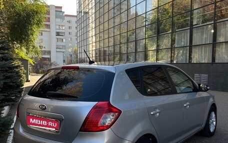 KIA cee'd I рестайлинг, 2010 год, 517 000 рублей, 4 фотография