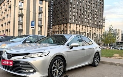 Toyota Camry, 2019 год, 2 800 000 рублей, 1 фотография