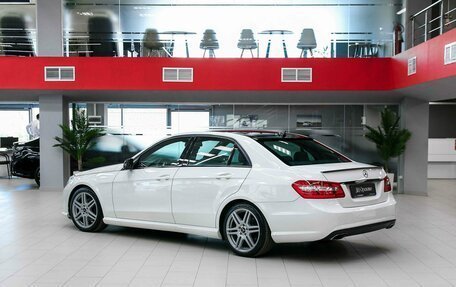 Mercedes-Benz E-Класс, 2012 год, 1 690 000 рублей, 4 фотография