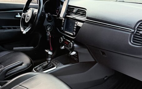 KIA Rio IV, 2018 год, 1 550 000 рублей, 6 фотография