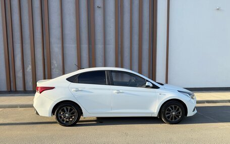 Hyundai Solaris II рестайлинг, 2019 год, 1 030 000 рублей, 4 фотография