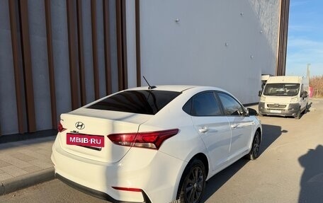 Hyundai Solaris II рестайлинг, 2019 год, 1 030 000 рублей, 5 фотография
