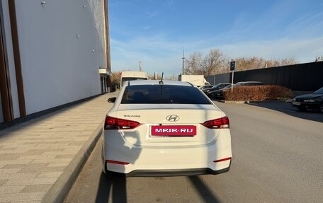 Hyundai Solaris II рестайлинг, 2019 год, 1 030 000 рублей, 6 фотография