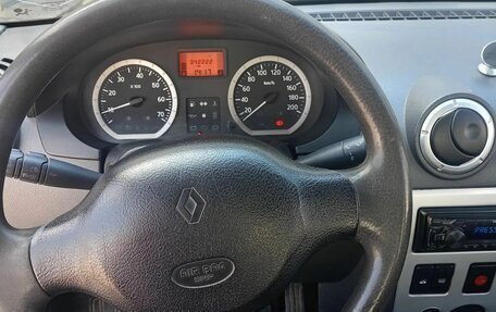 Renault Logan I, 2005 год, 210 000 рублей, 8 фотография