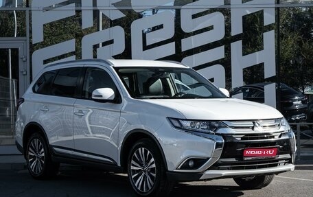 Mitsubishi Outlander III рестайлинг 3, 2018 год, 2 400 000 рублей, 1 фотография