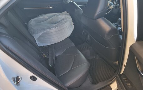 Toyota Camry, 2022 год, 3 250 000 рублей, 10 фотография