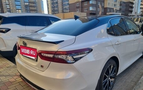 Toyota Camry, 2022 год, 3 250 000 рублей, 6 фотография