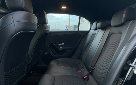 Mercedes-Benz A-Класс, 2018 год, 2 197 000 рублей, 10 фотография
