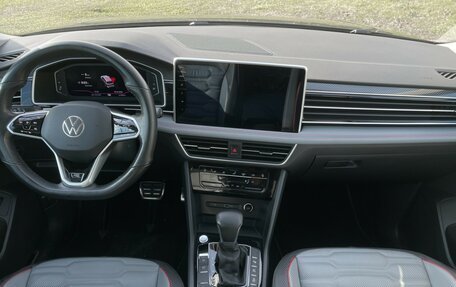 Volkswagen Tiguan II, 2023 год, 4 197 000 рублей, 12 фотография