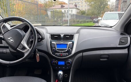 Hyundai Solaris II рестайлинг, 2012 год, 880 000 рублей, 7 фотография