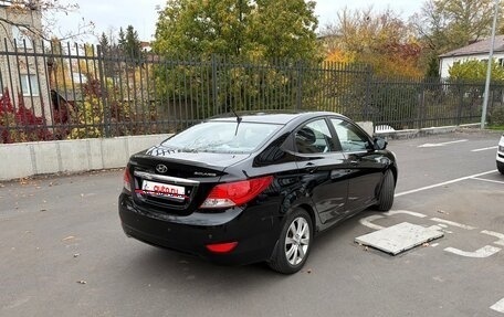 Hyundai Solaris II рестайлинг, 2012 год, 880 000 рублей, 2 фотография