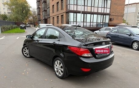 Hyundai Solaris II рестайлинг, 2012 год, 880 000 рублей, 4 фотография