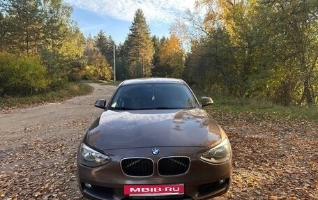 BMW 1 серия, 2012 год, 1 300 000 рублей, 3 фотография