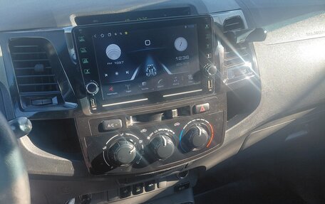 Toyota Hilux VII, 2013 год, 2 222 000 рублей, 11 фотография