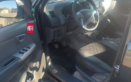 Toyota Hilux VII, 2013 год, 2 222 000 рублей, 15 фотография