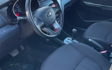 KIA Rio III рестайлинг, 2013 год, 820 000 рублей, 8 фотография
