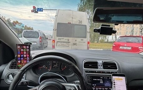 Volkswagen Polo VI (EU Market), 2018 год, 550 000 рублей, 2 фотография