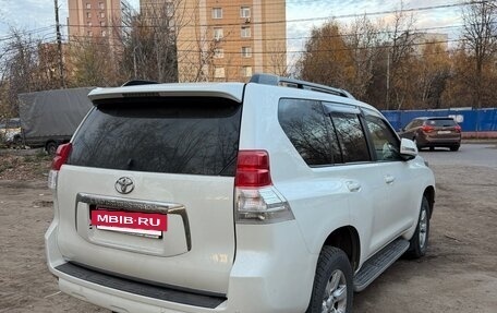 Toyota Land Cruiser Prado 150 рестайлинг, 2011 год, 2 350 000 рублей, 6 фотография